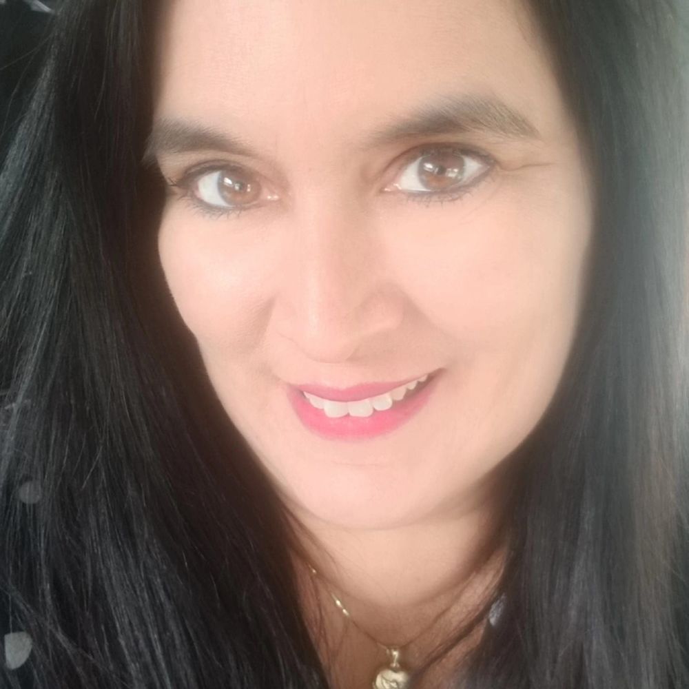 Meet your Posher, Gloria